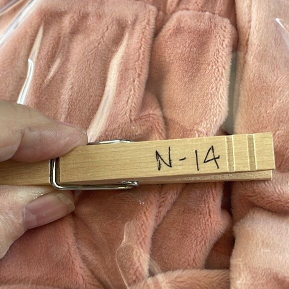 FILA Aaral Cropped Half Zip Hoodie - Picture 8 of 8